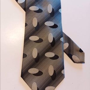 Bruno Pirttelli 100% Silk Tie